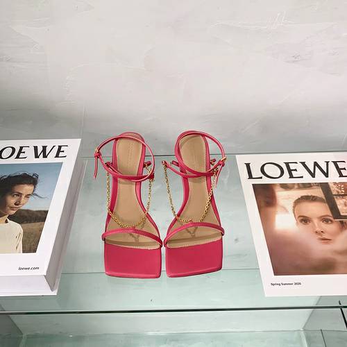 Picture of Bottega Veneta Shoes Women _SKUfw135903579fw